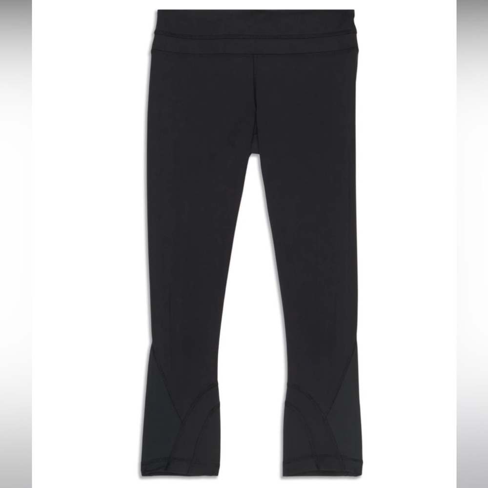 Lululemon pace rival crop with Luxtreme fabric